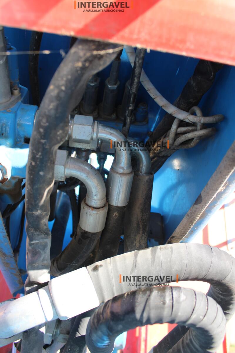 Etető kiosztó kocsi 27