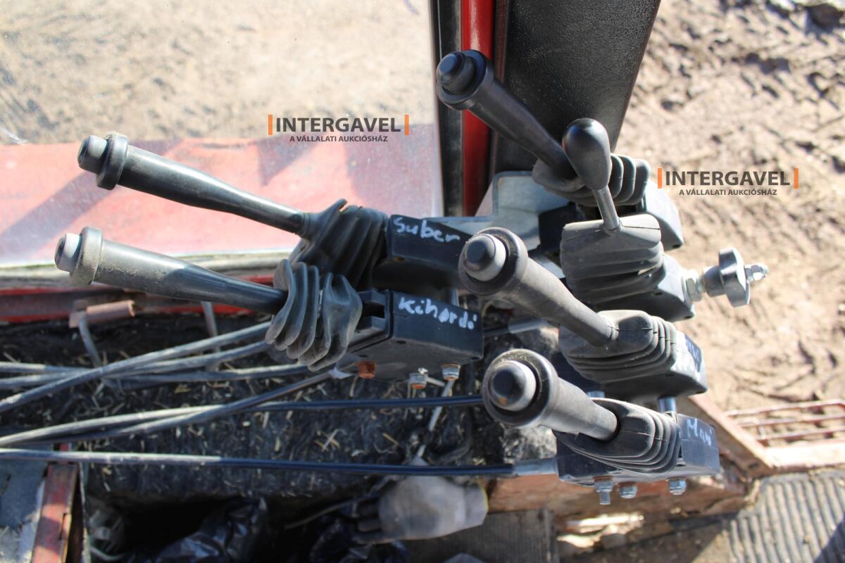 Etető kiosztó kocsi 28