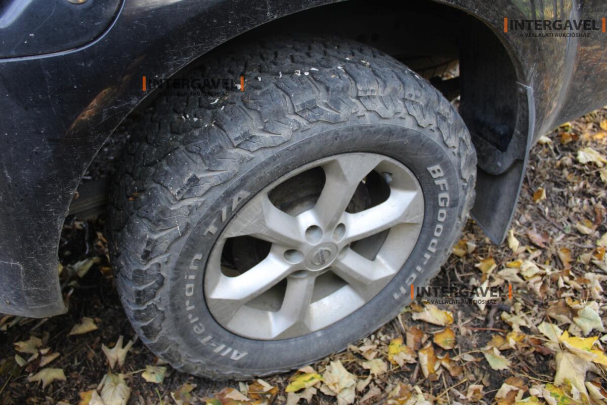 Terepjáró - Nissan 11