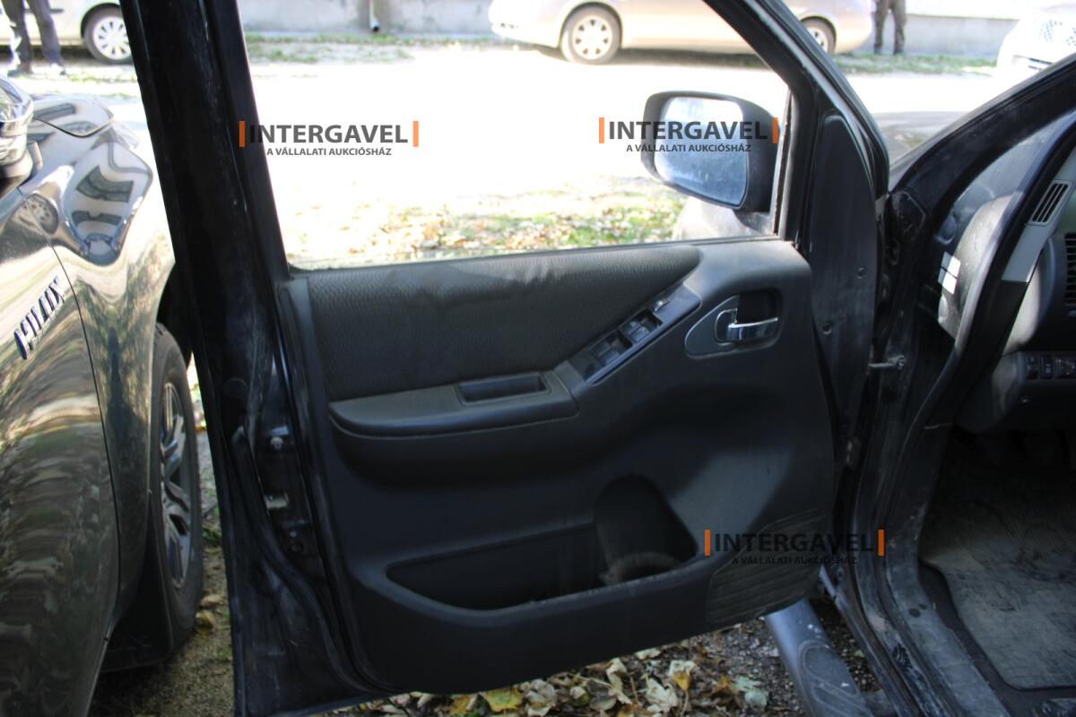 Terepjáró - Nissan 24