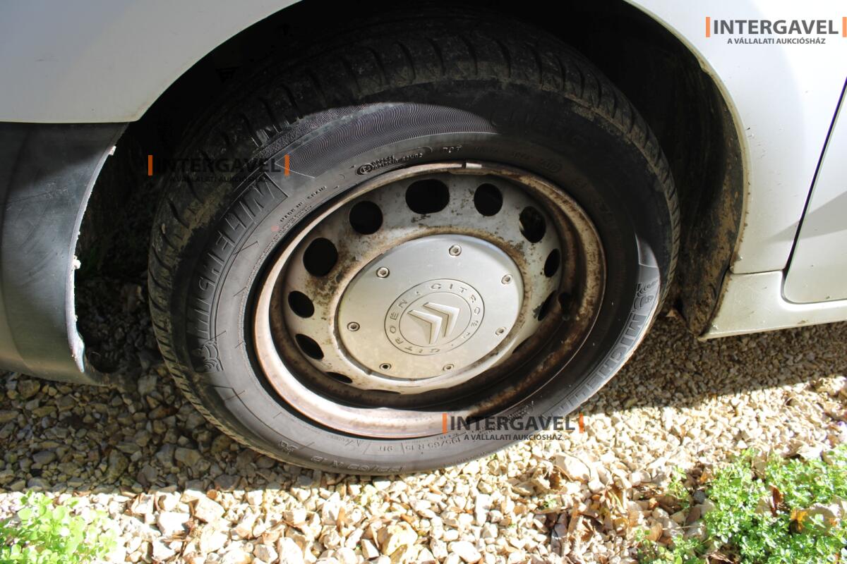 Kisteherautó - Citroen 10