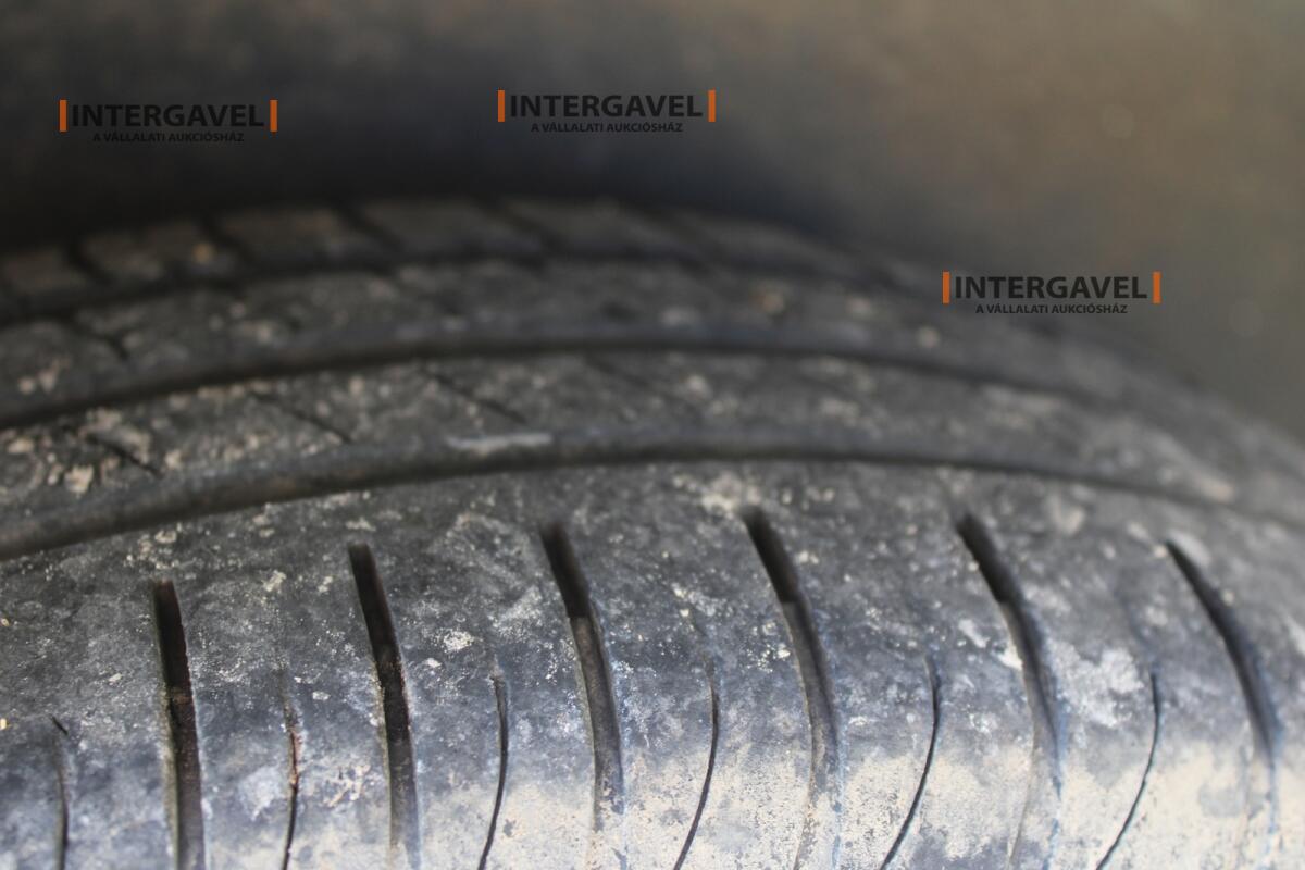 Kisteherautó - Citroen 27