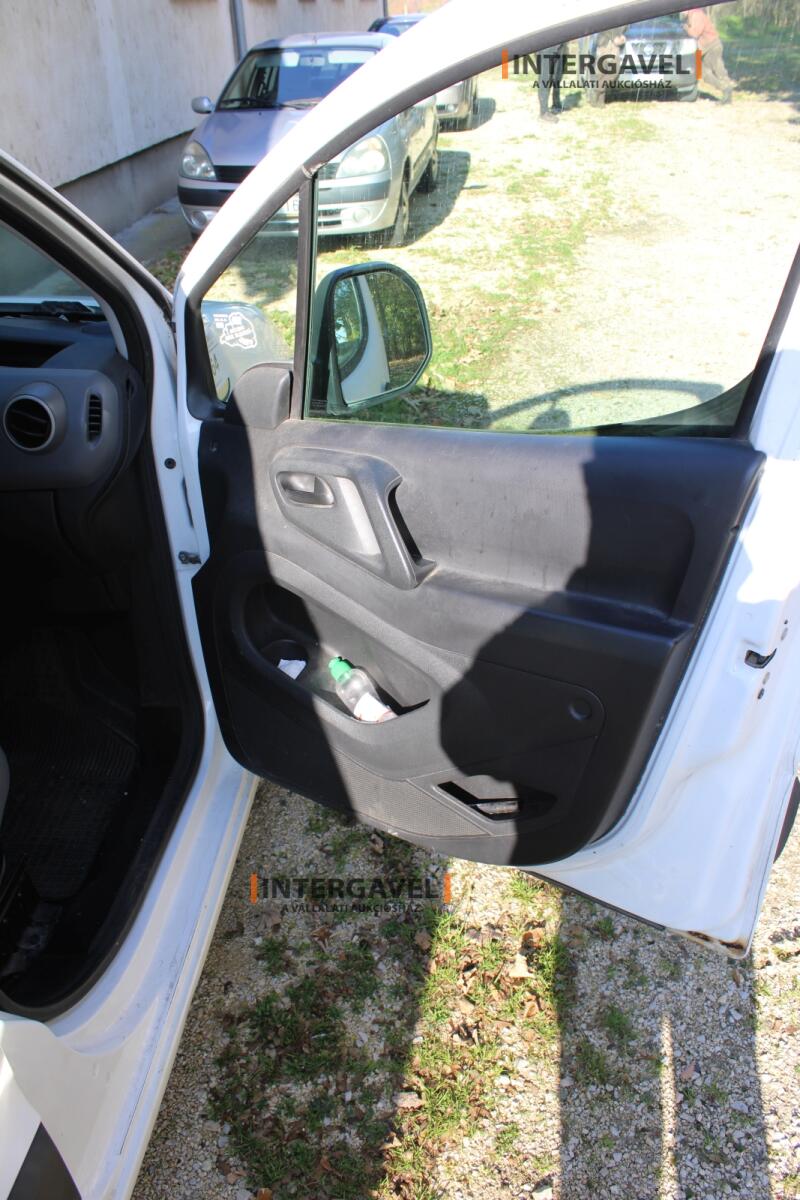 Kisteherautó - Citroen 39