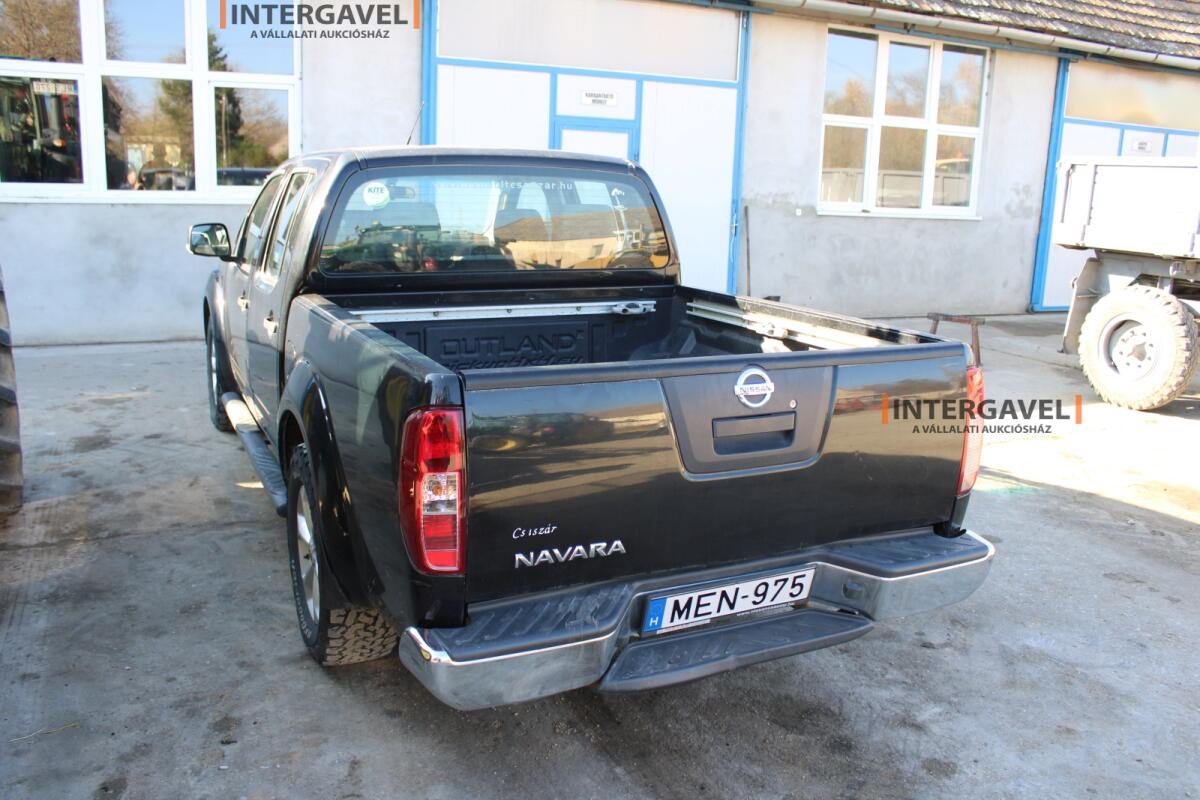 Terepjáró - Nissan 3