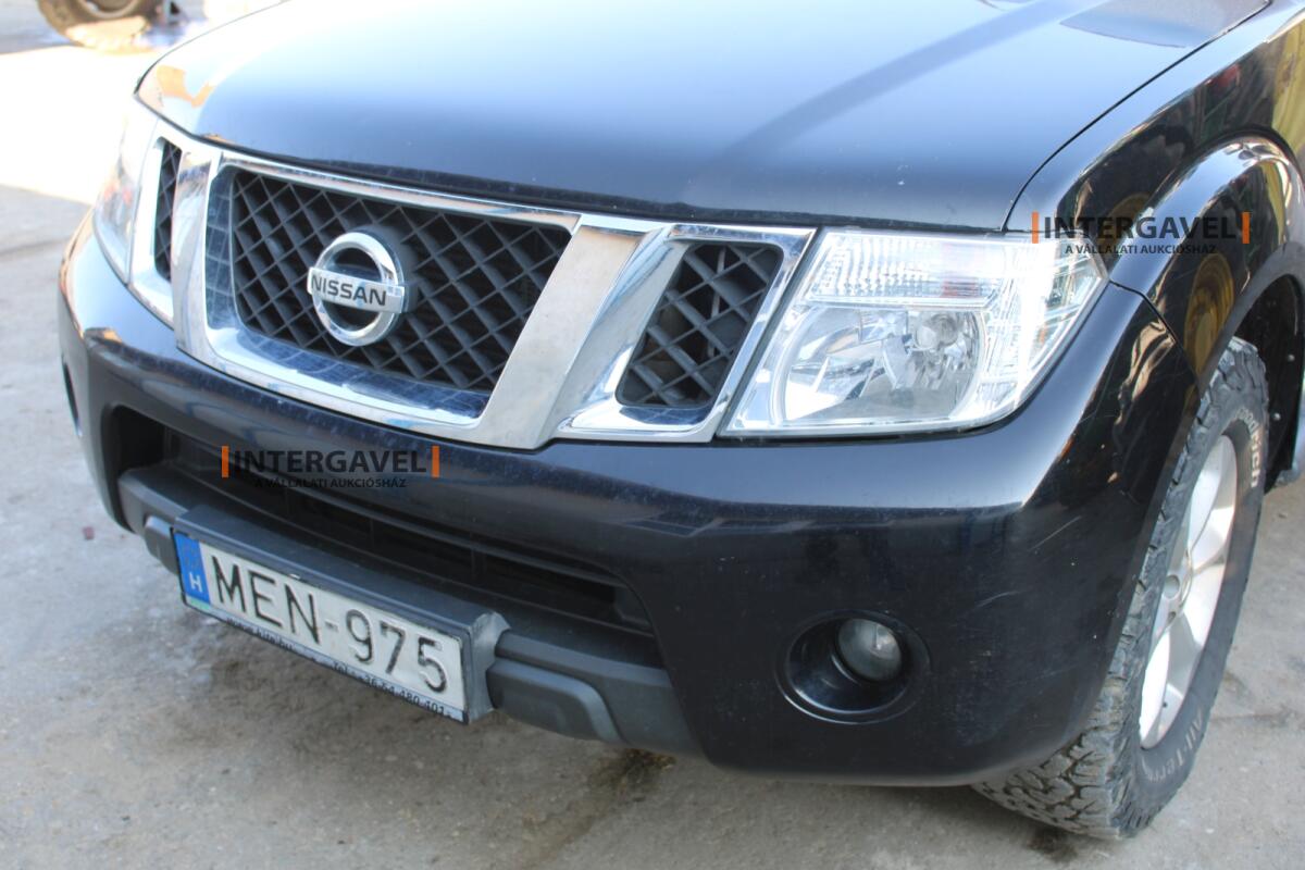Terepjáró - Nissan 6