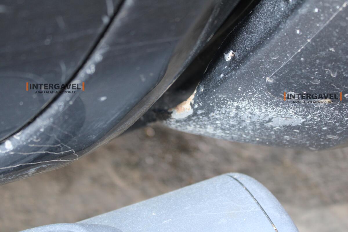 Terepjáró - Nissan 12