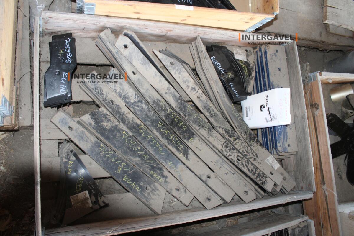 Alkatrész - Kuhn Multimaster eke 2