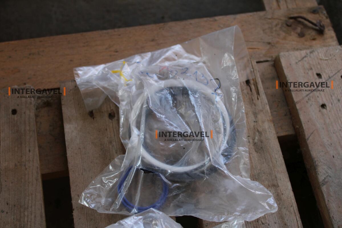 Alkatrész - Kühne Condor eke 4