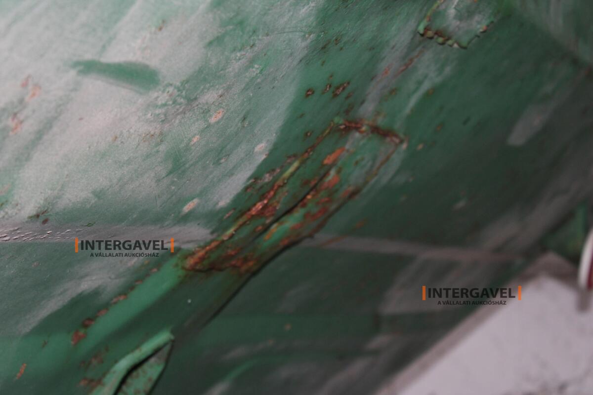 Fertilizer Spreader - Amazone 11