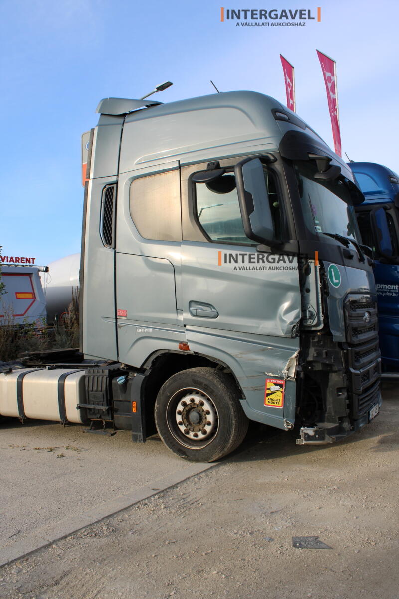 Ford F-Max nyergesvontató 3