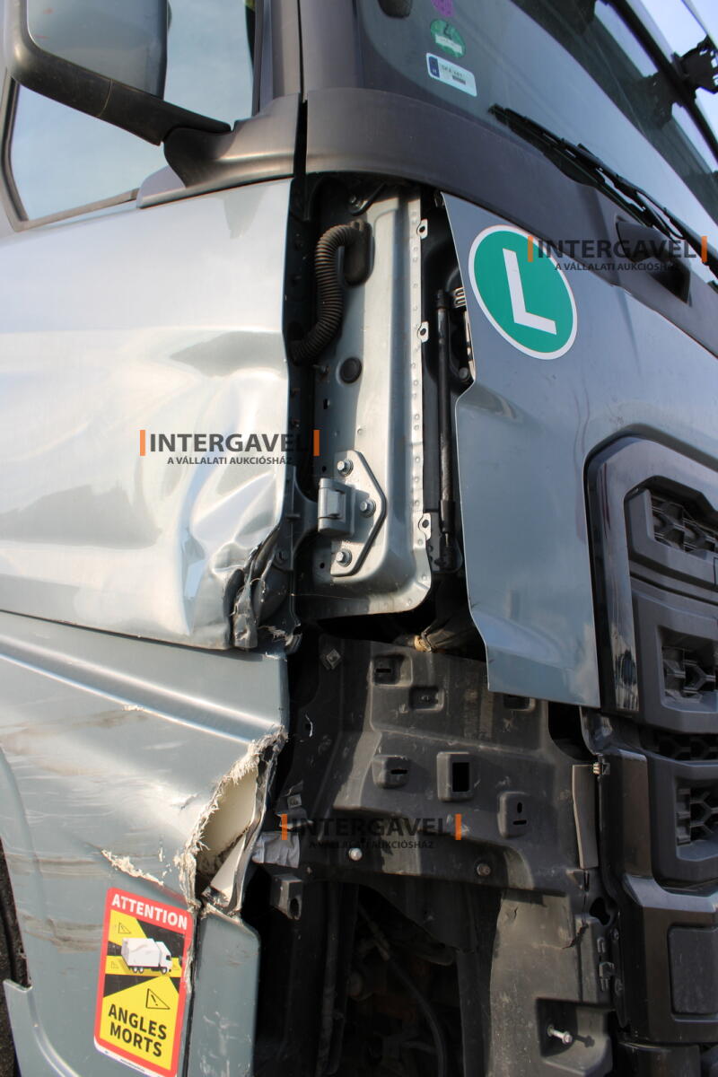 Ford F-Max nyergesvontató 6