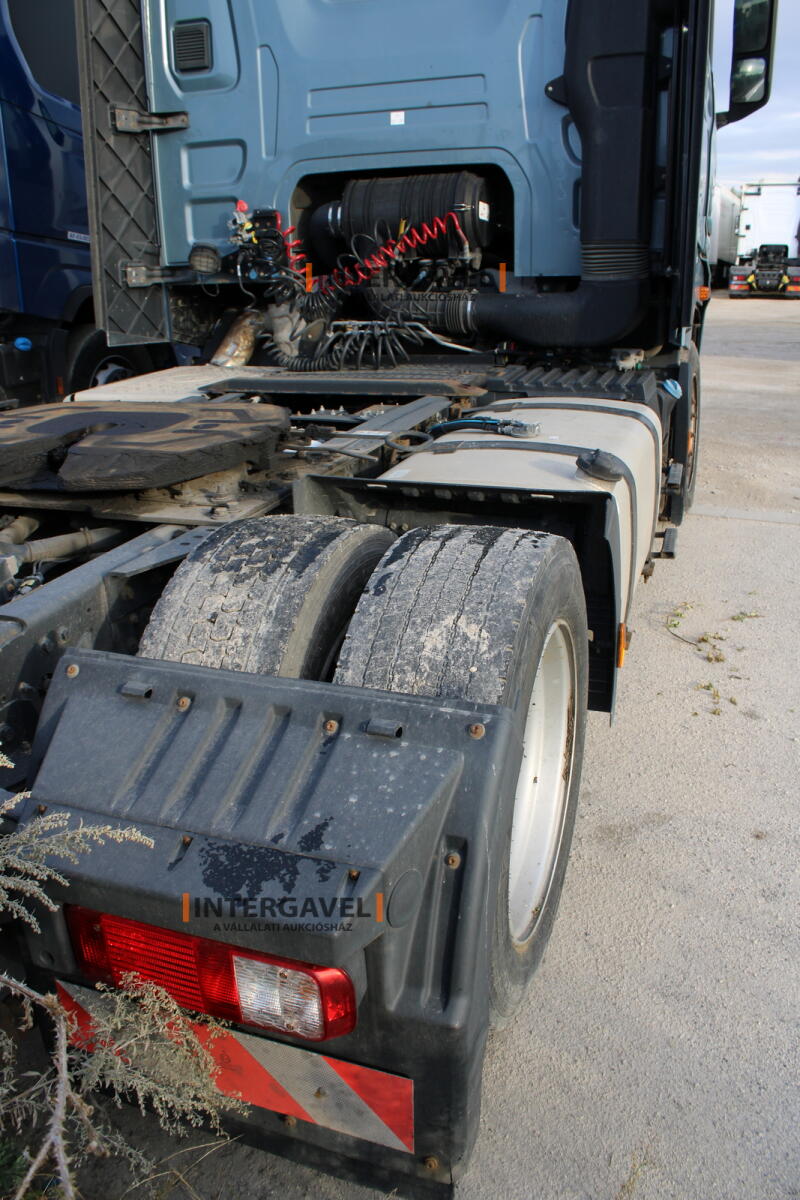 Ford F-Max nyergesvontató 11