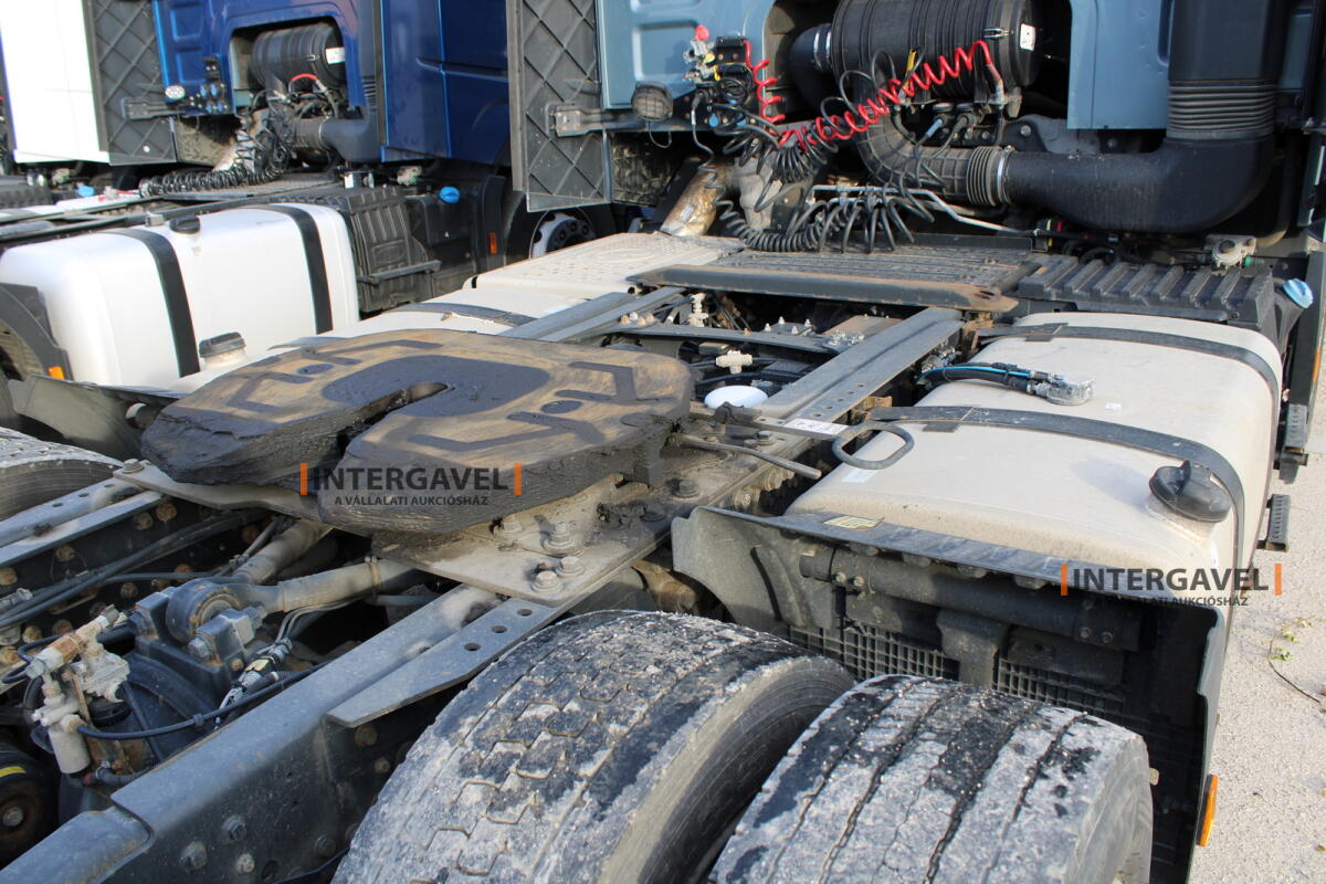 Ford F-Max nyergesvontató 12