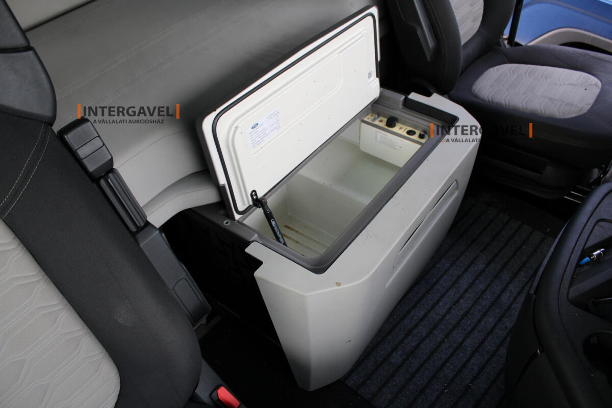 Ford F-Max nyergesvontató 32