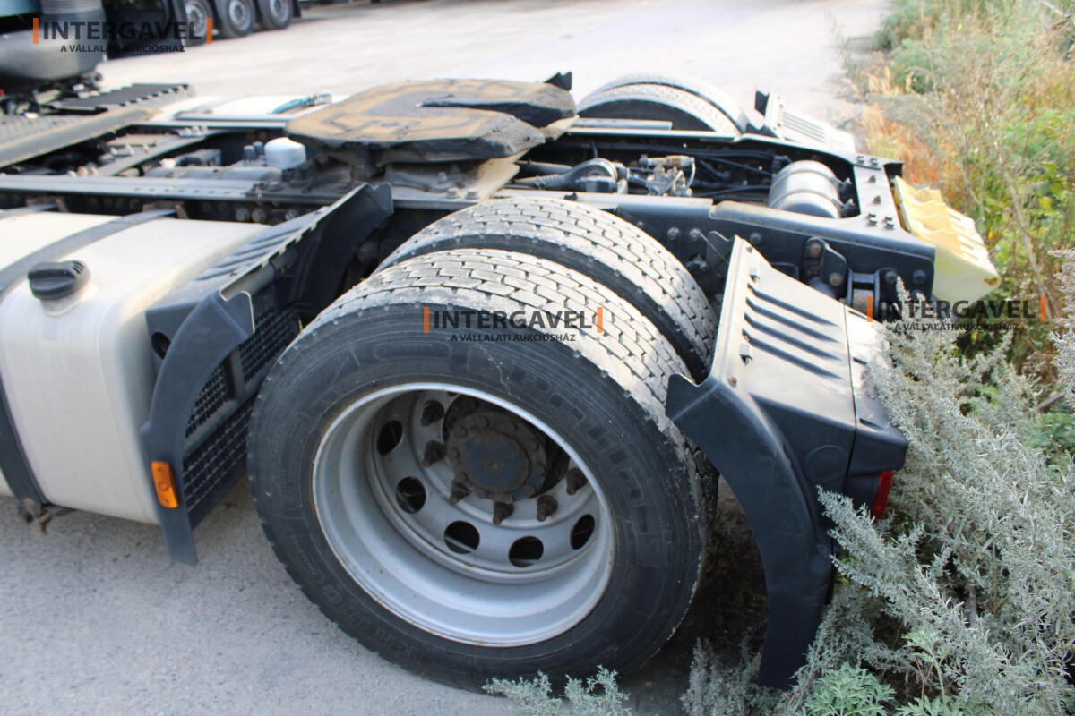 Ford F-Max nyergesvontató 36