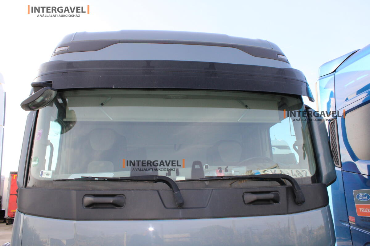 Ford F-Max nyergesvontató 4