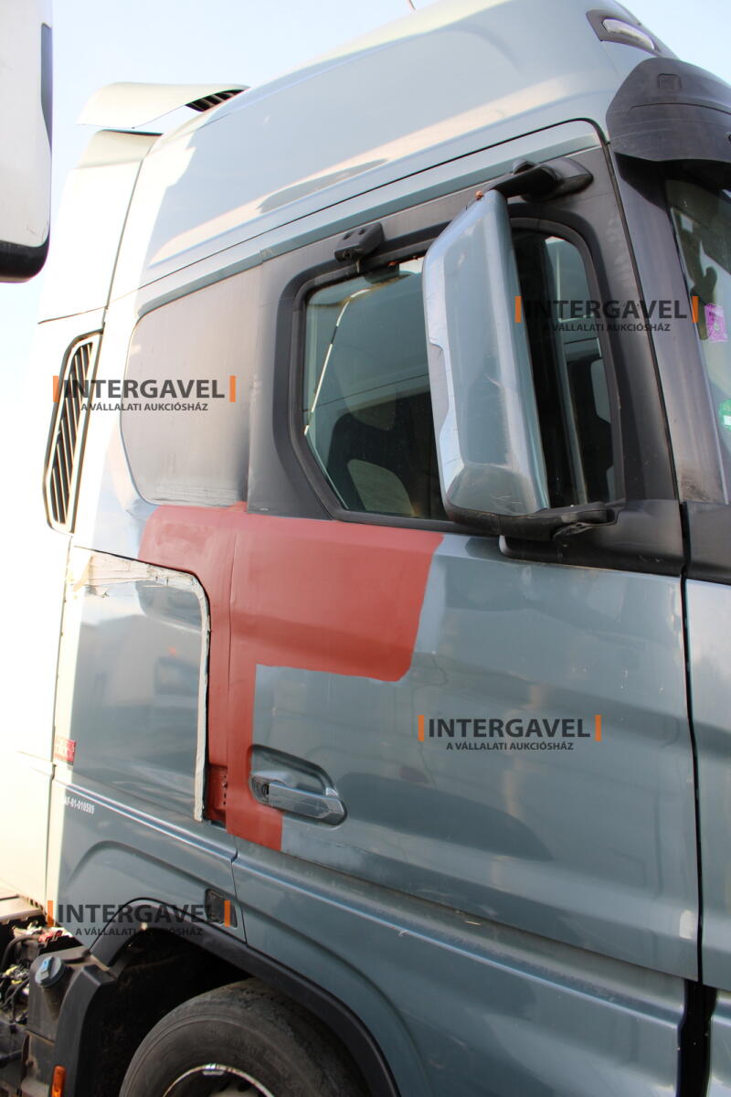 Ford F-Max nyergesvontató 11