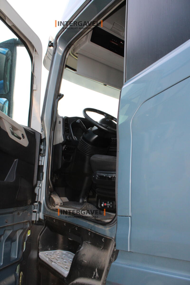 Ford F-Max nyergesvontató 22