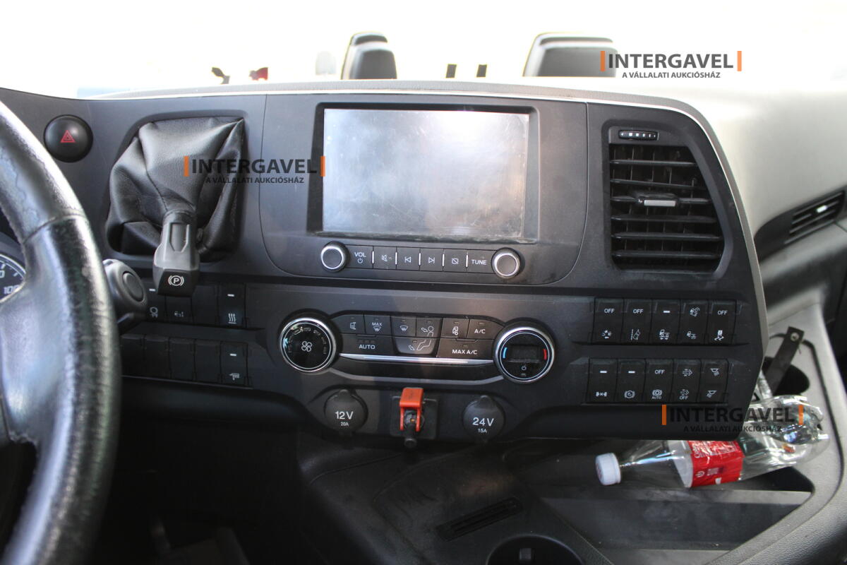 Ford F-Max nyergesvontató 24