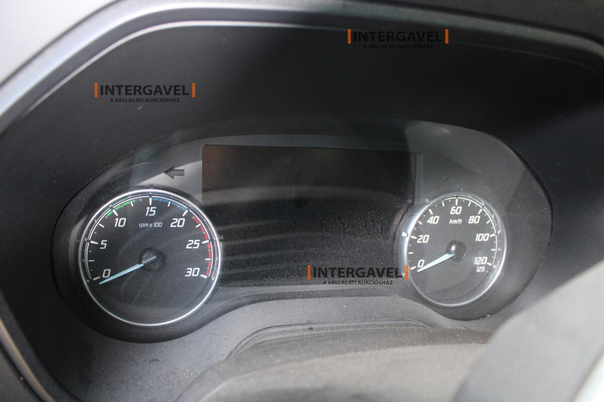 Ford F-Max nyergesvontató 25