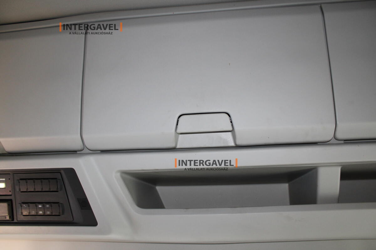 Ford F-Max nyergesvontató 31