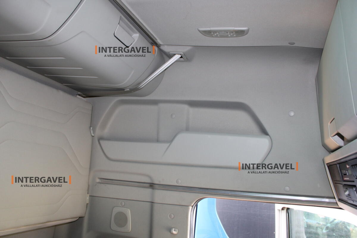 Ford F-Max nyergesvontató 39