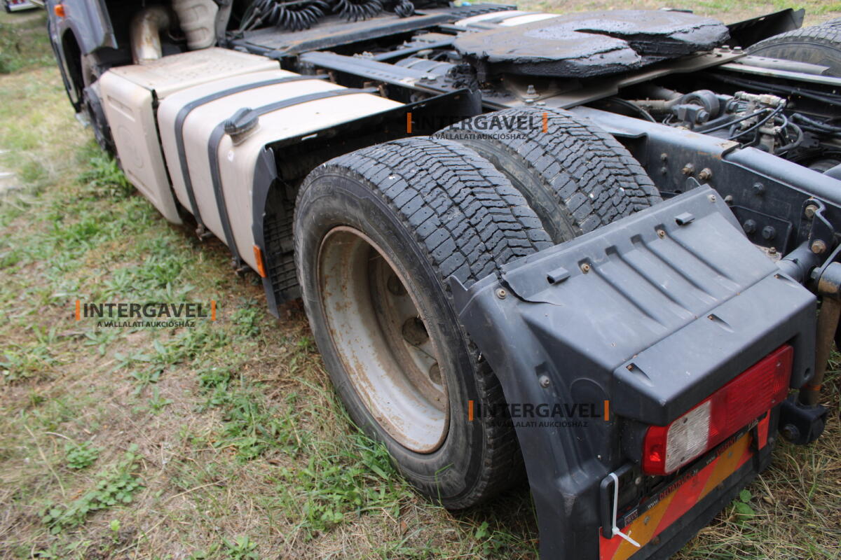 Ford F-Max nyergesvontató 10