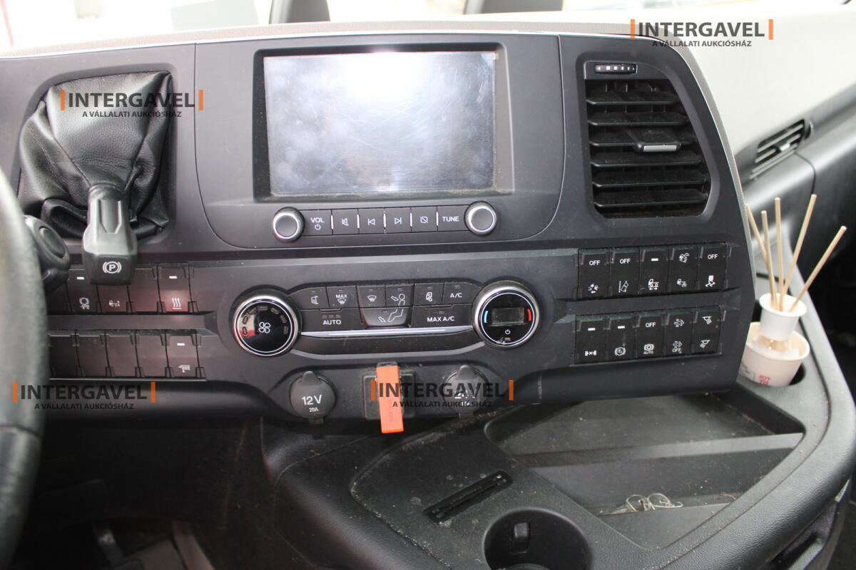 Ford F-Max nyergesvontató 20