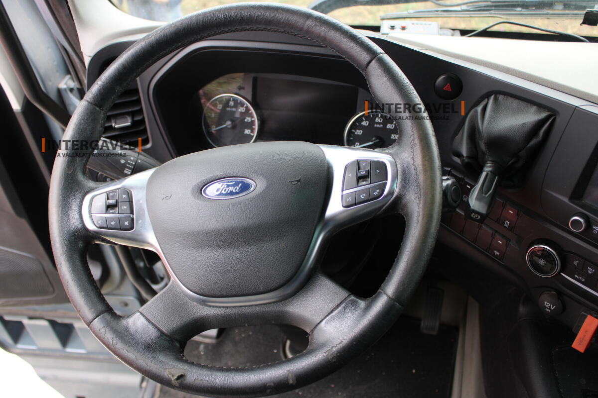 Ford F-Max nyergesvontató 21