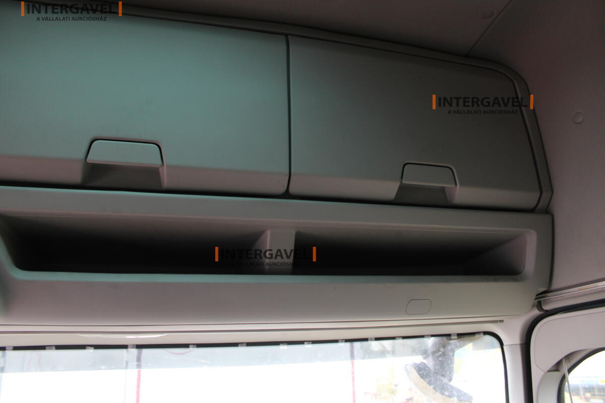 Ford F-Max nyergesvontató 28