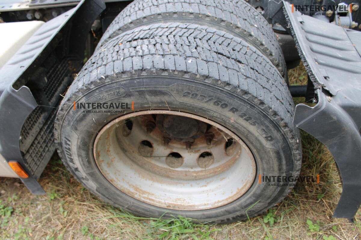 Ford F-Max nyergesvontató 38