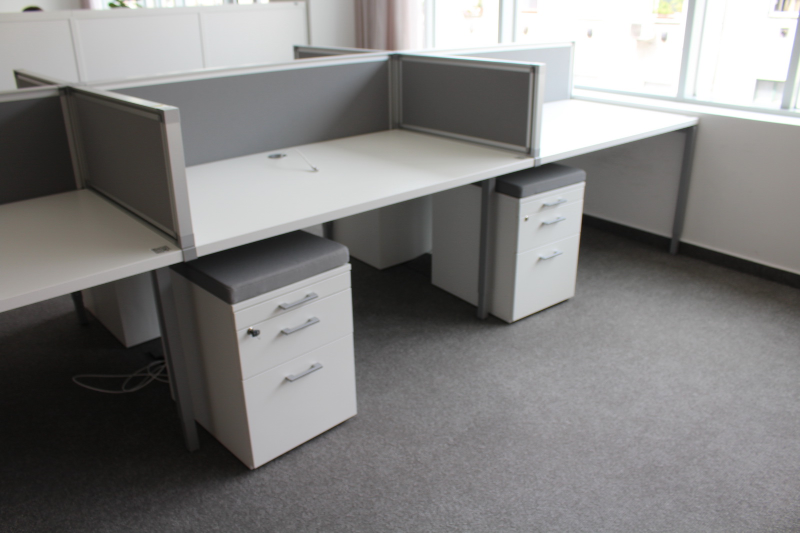 8 fős bench asztal 10