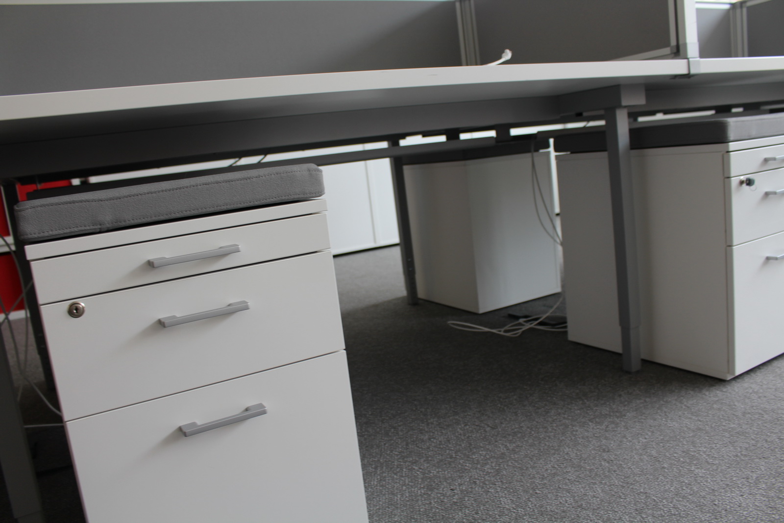 8 fős bench asztal 11