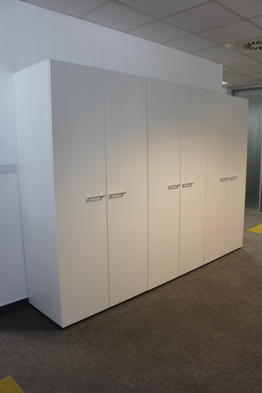 Gardrób szekrény 4