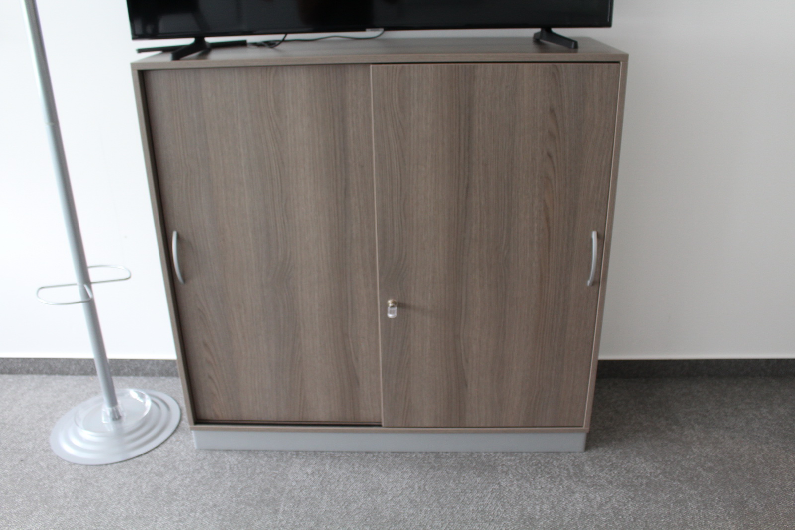 Polcos szekrény (barna) 1