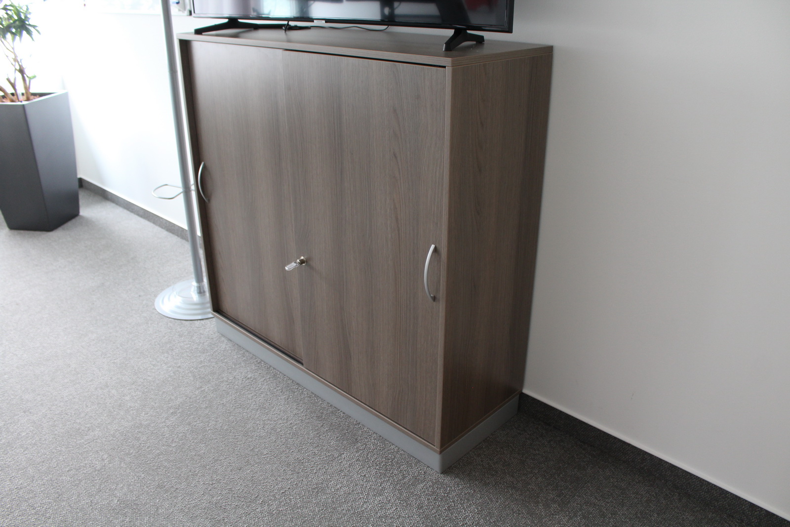 Polcos szekrény (barna) 2