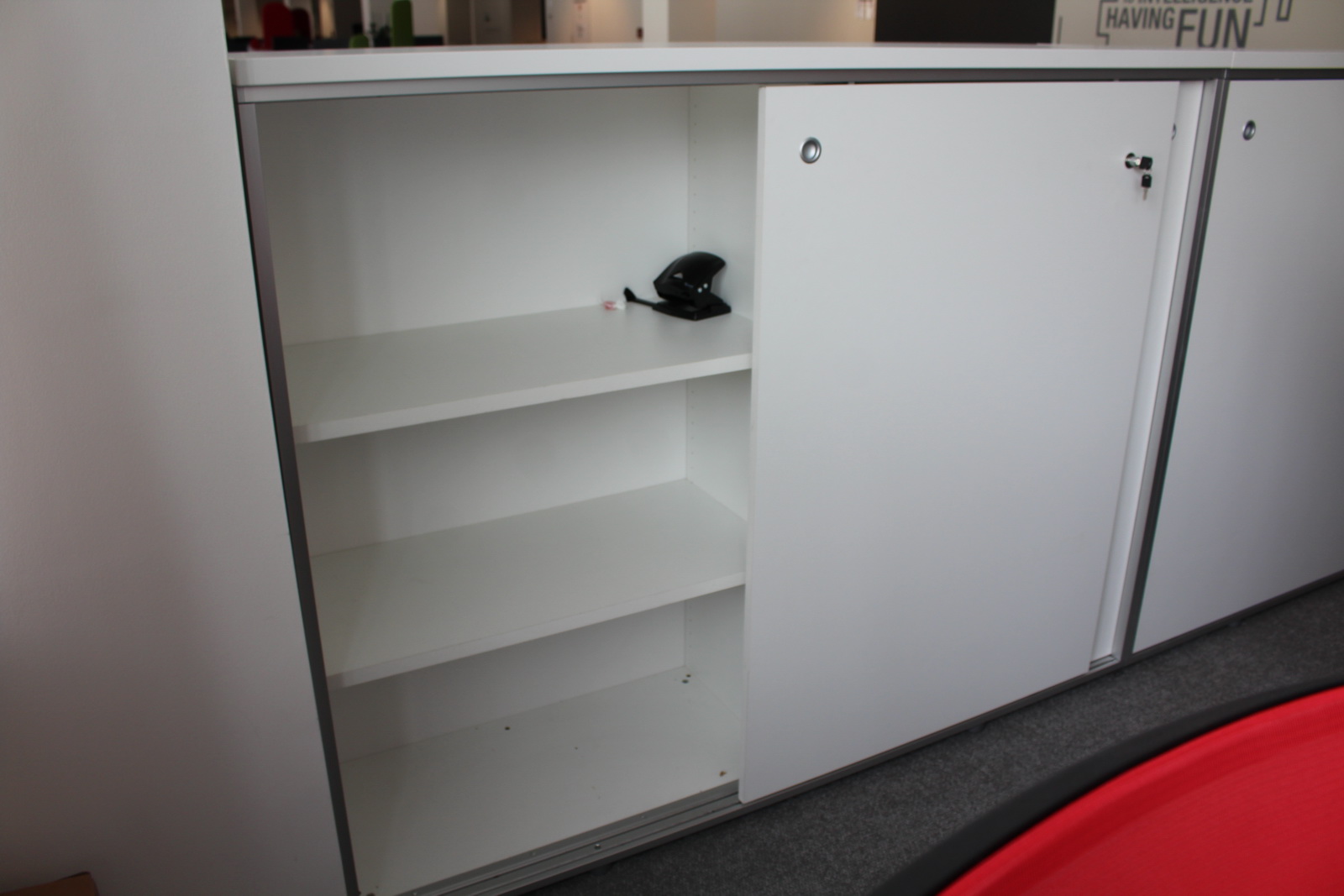 Polcos szekrény (fehér) 2