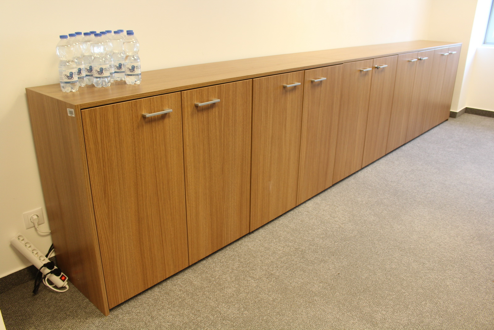 Polcos szekrény (barna) 1