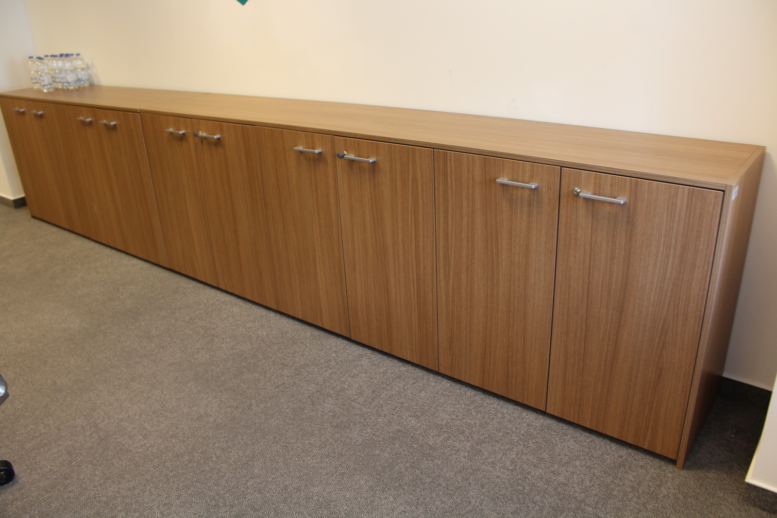 Polcos szekrény (barna) 2