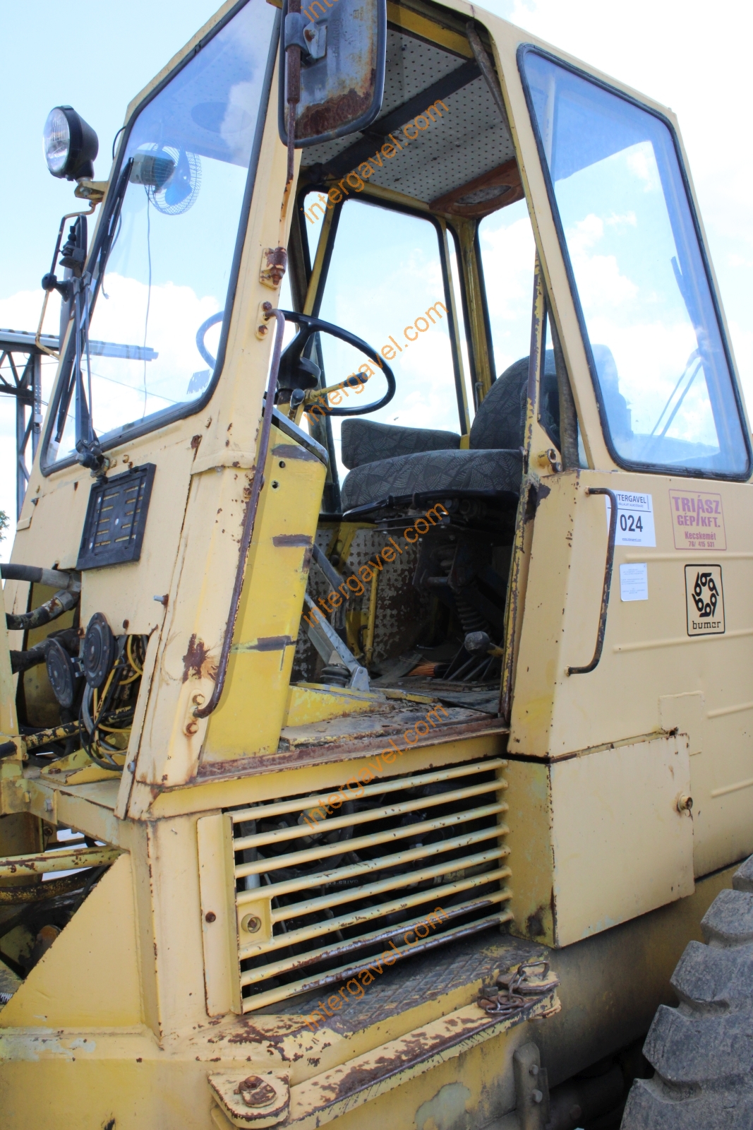 Homlokrakodó - Fadroma 13