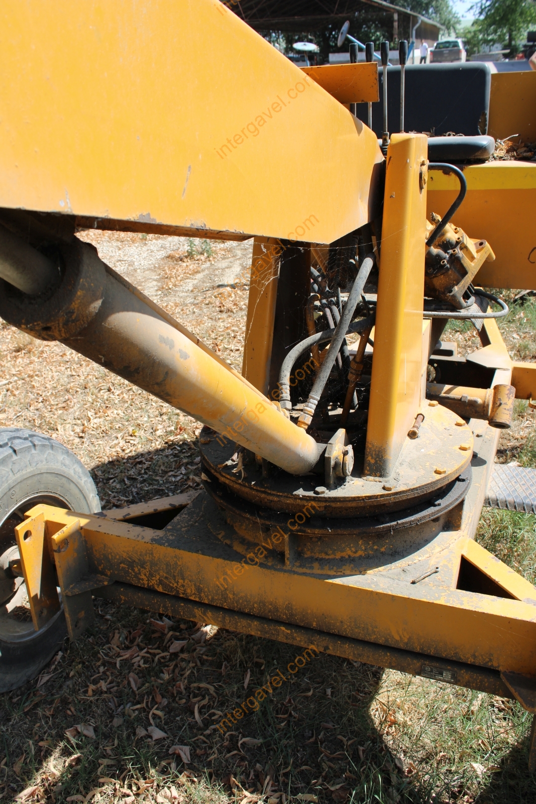 Vontatott rakodó 21