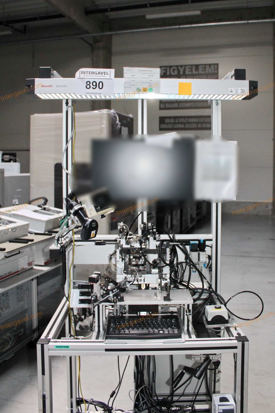 Bontott szerelő munkahely 4