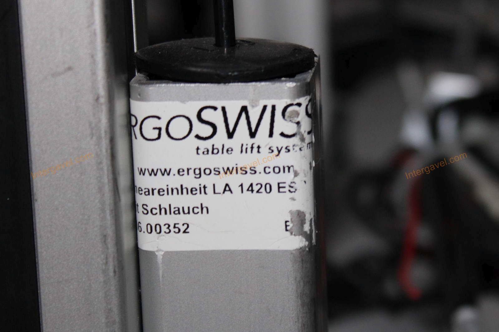 Bontott szerelő munkahely 15