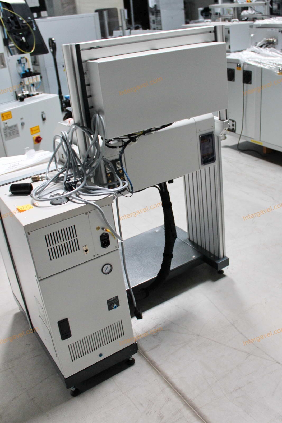 Bontott szerelő munkahely 10