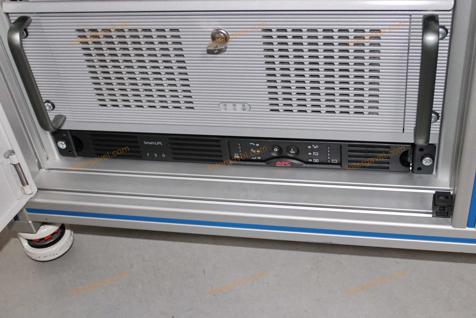 Bontott teszt szekrény 10