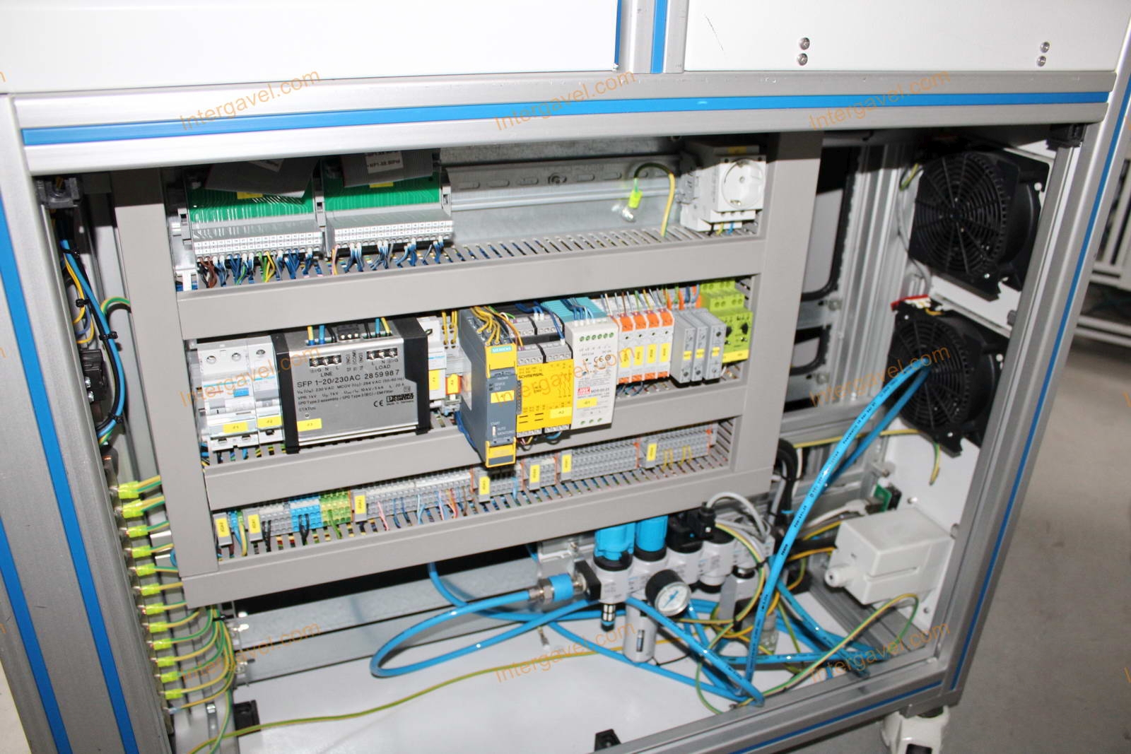 Bontott teszt szekrény 13