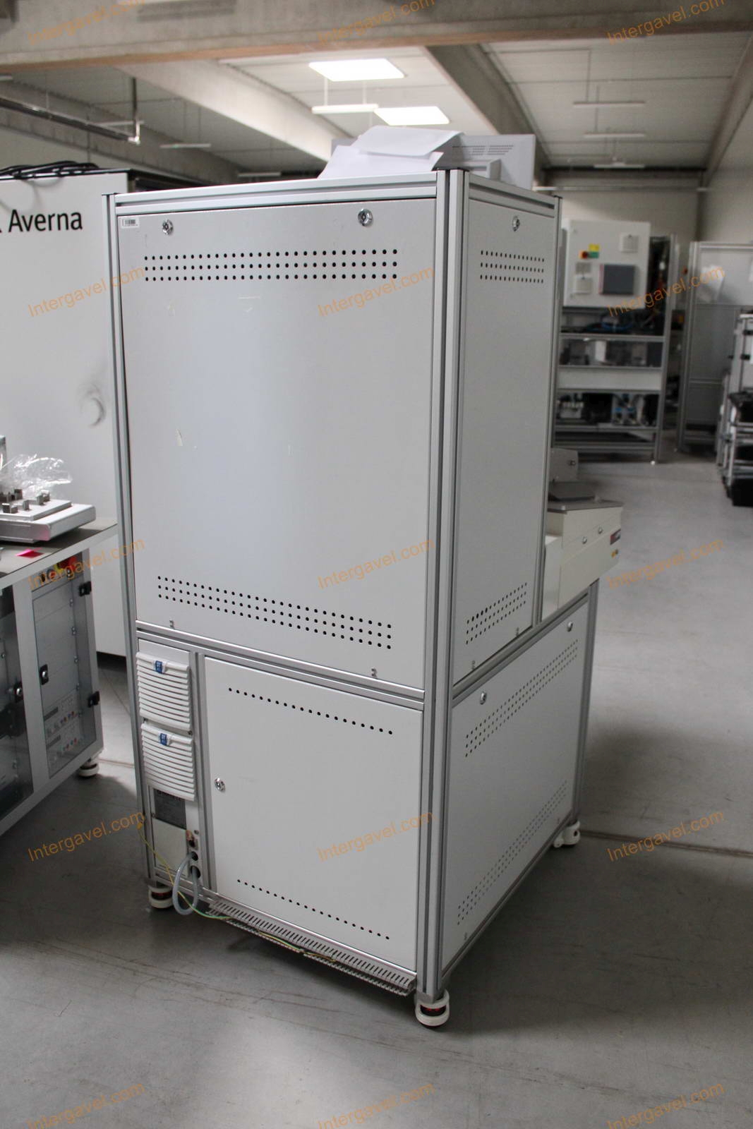 Bontott teszt szekrény 2