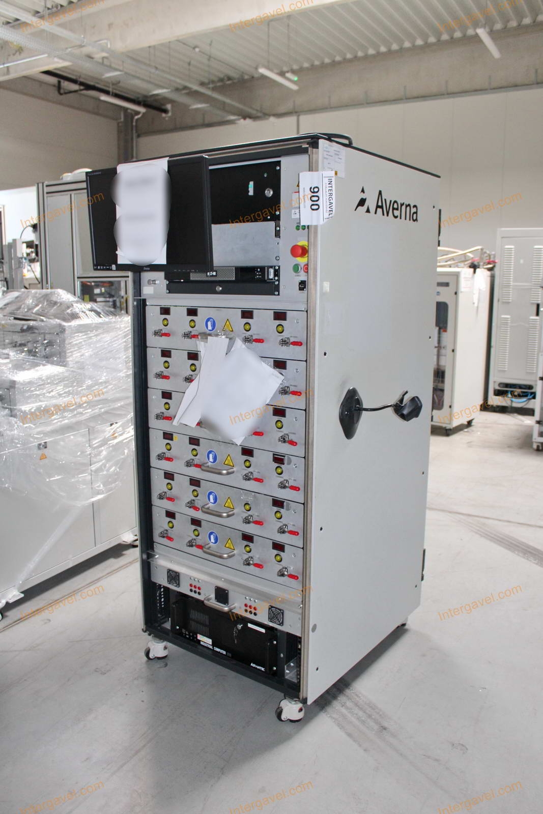 Bontott teszt szekrény