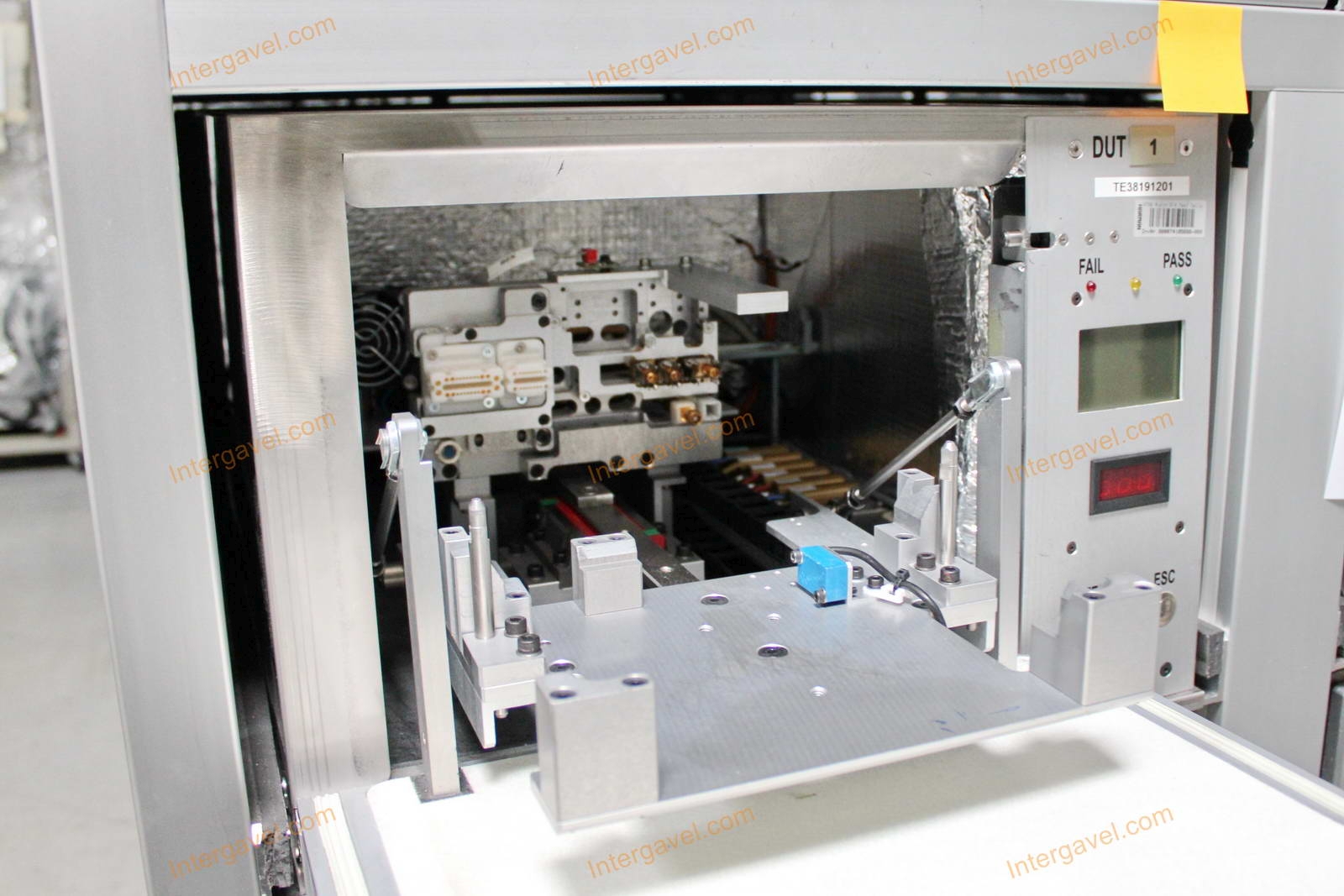 Bontott teszt szekrény 4