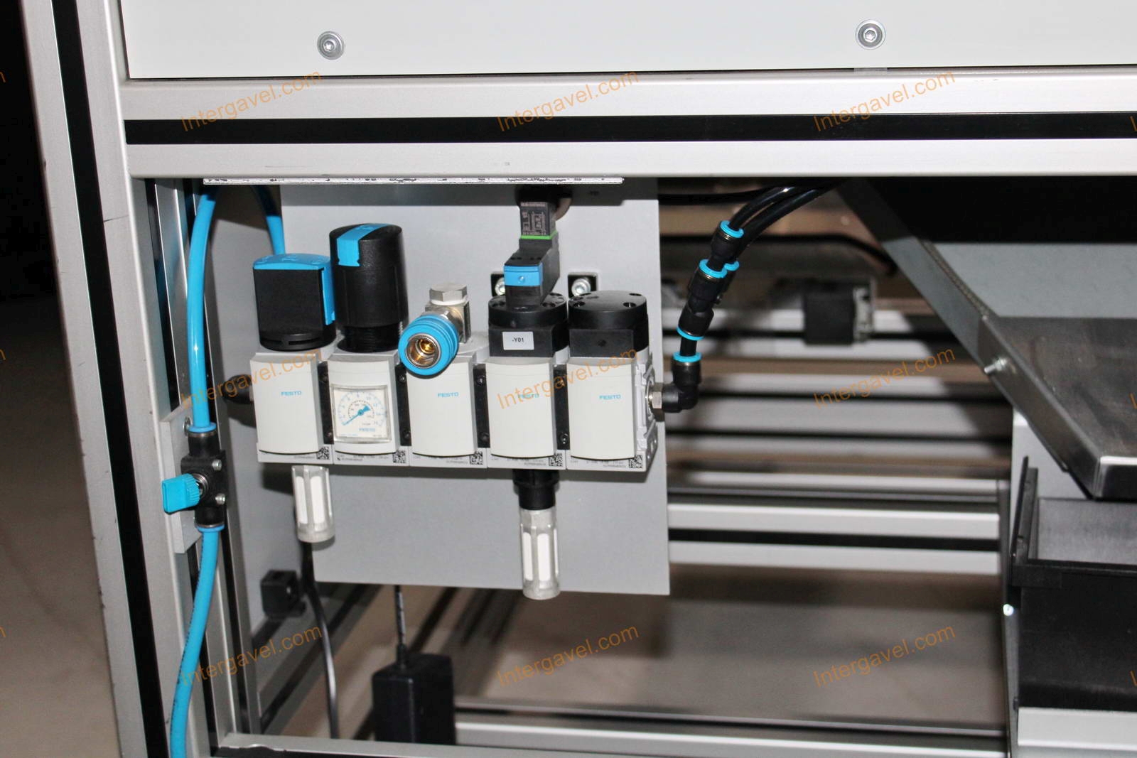 Bontott szerelő célgép 21